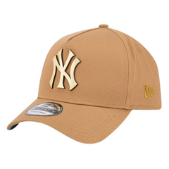 NEW ERA 9FORTY A-FRAME - Antique Metal Badge - New York Yankees Wheat