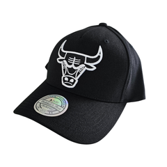 Mitchell & Ness 110 Black & White Logo MVP Snapback Chicago Bulls
