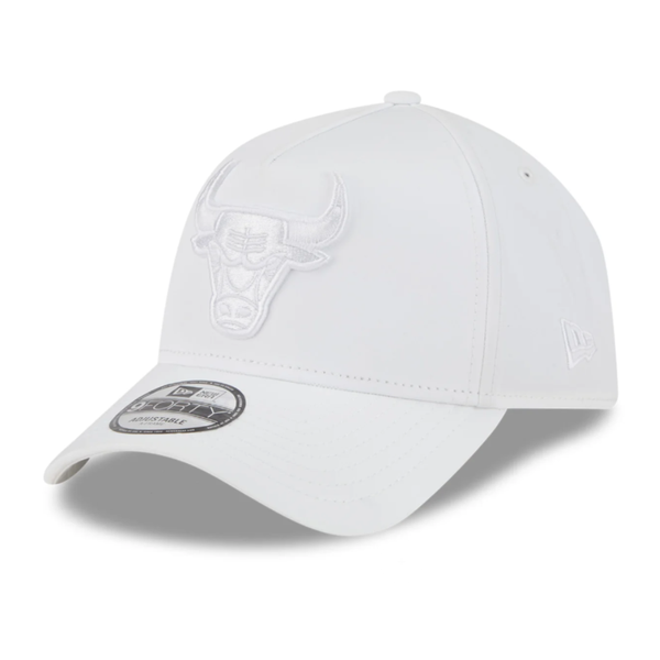 NEW ERA 9FORTY A-FRAME - NBA White-On-White Chicago Bulls