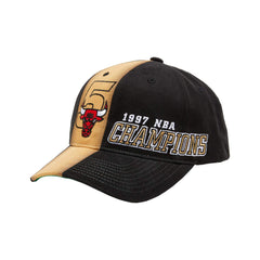 MITCHELL & NESS - Chicago Bulls '97 Champs Last Dance 6 Panel Snapback