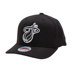 MITCHELL & NESS - Black & White 'Classic Red' 110 Pinch Panel Snapback - Miami Heat