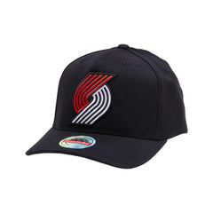 MITCHELL & NESS - Team Logo 'Classic Red' 110 Pinch Panel Snapback - Portland Trail Blazers