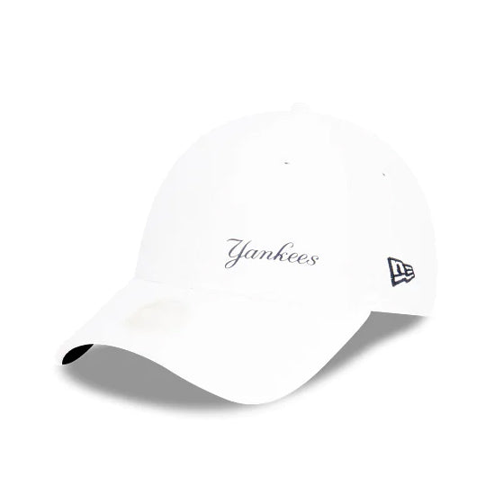 NEW ERA 9FORTY (Womens) - White Script New York Yankees